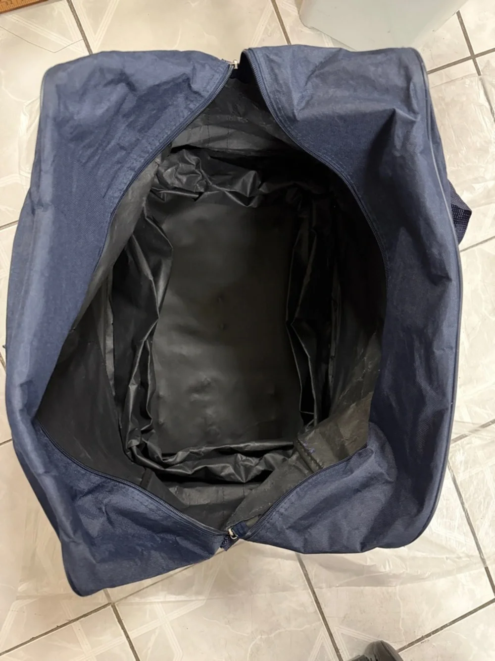 Men's Travel Duffel Bag - Navy Blue